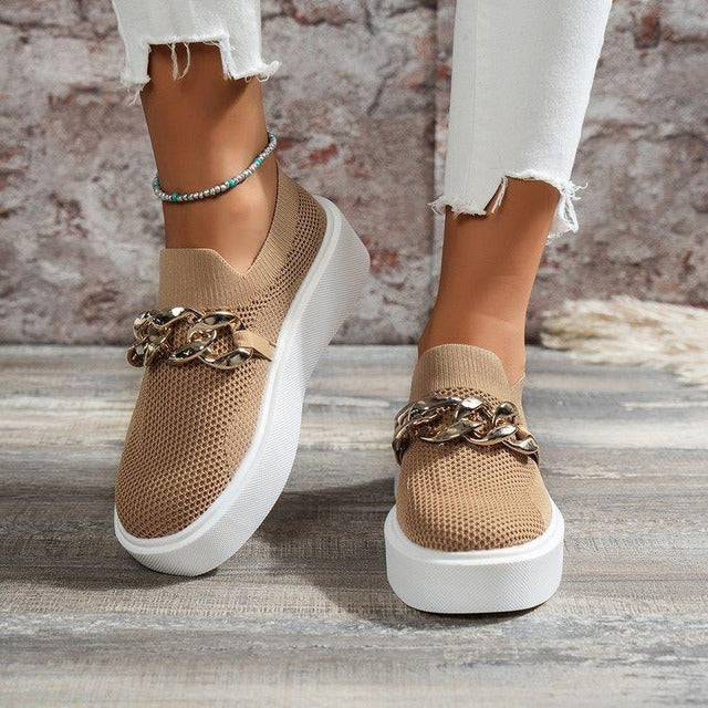 Plateau Slipper Damen – Atmungsaktive Schuhe mit Kettendetail für Alltag