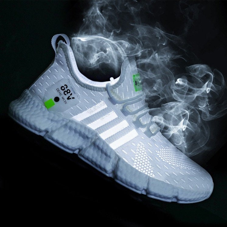 Comfortable Sneakers – Flexible Midsole & Orthopedic Insoles for All-Day Wear