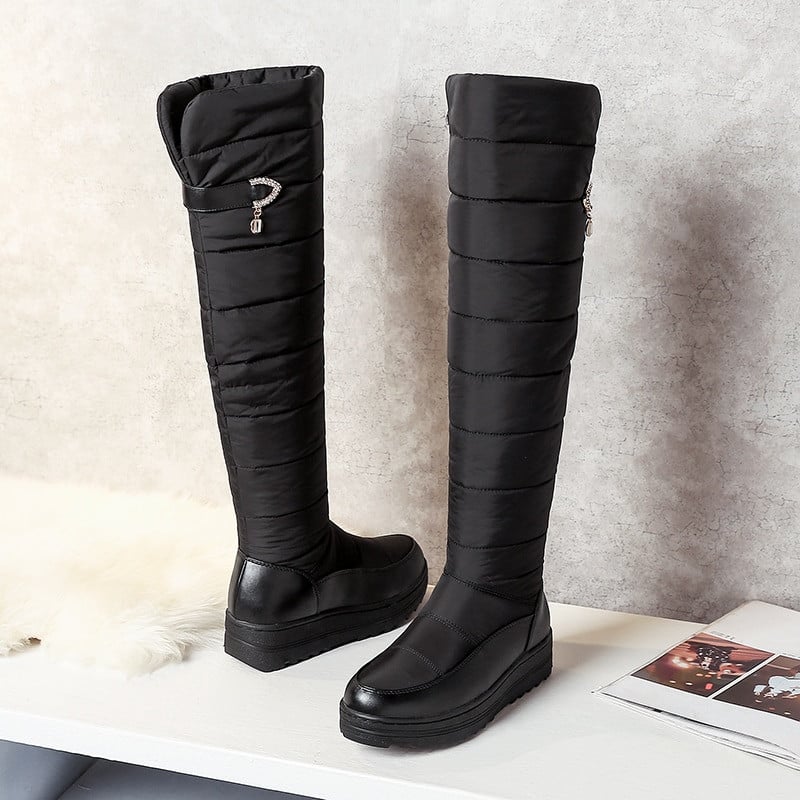 Lange Overknee Stiefel Damen – Gepolstertes Design für modische Frauen