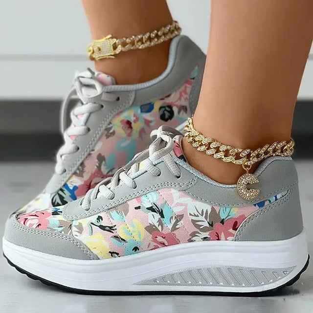 Luxe Plattform Sneaker Damen – Blumenmuster Sneaker für Freizeit und Alltag