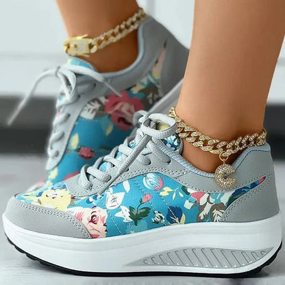 Luxe Plattform Sneaker Damen – Blumenmuster Sneaker für Freizeit und Alltag