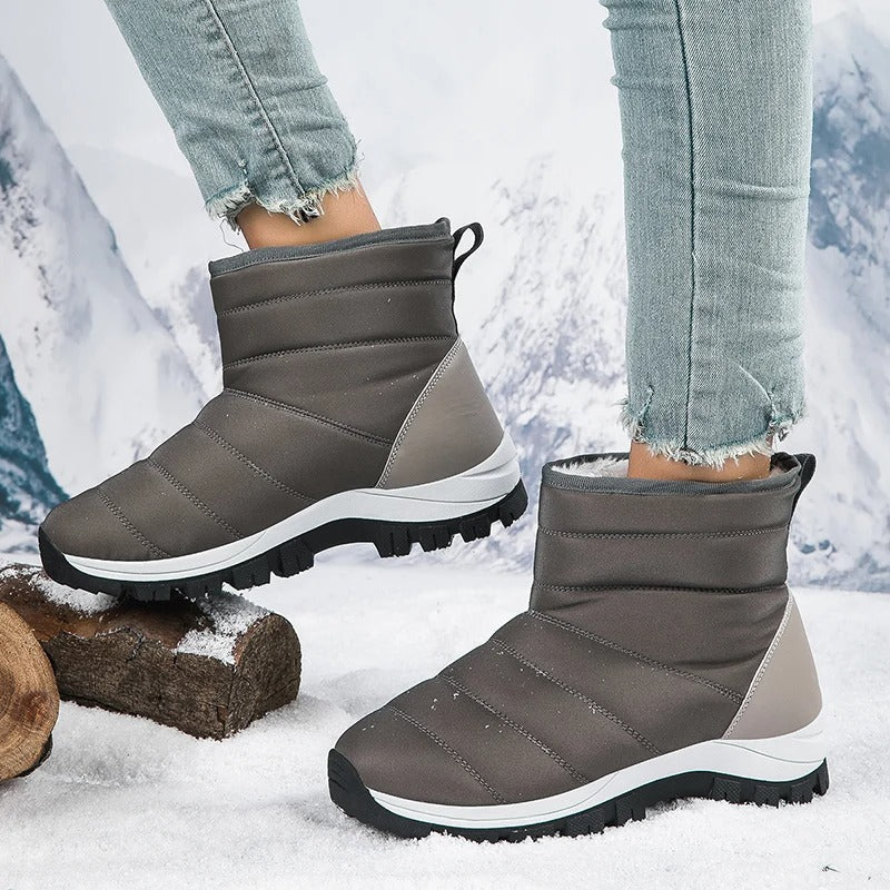 Winterstiefel Damen – Wasserdichte Halbstiefel mit ergonomischer Sohle und warmem Fell